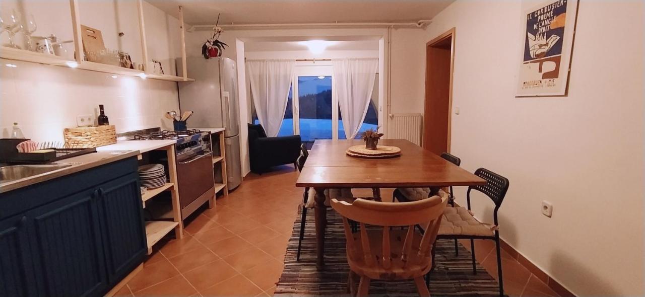 דירות Prevalje Kmetija Pecnik מראה חיצוני תמונה